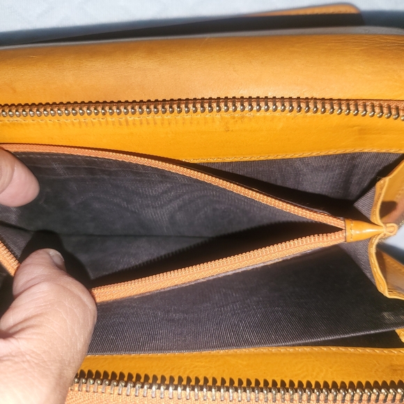 Gucci Continental Leather Long Wallet..Authentic.. - Picture 8 of 15